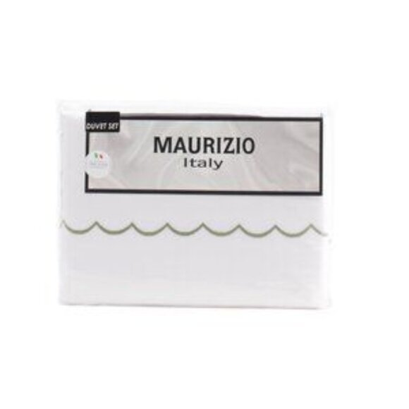 MAURIZIO ITALY Other - MAURIZIO ITALY White Made In Italy Scalloped Edge Duvet Set